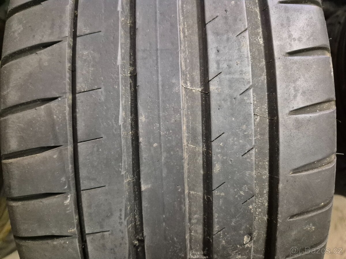 245/40 R18 MICHELIN (5,5mm) č.16038/b3