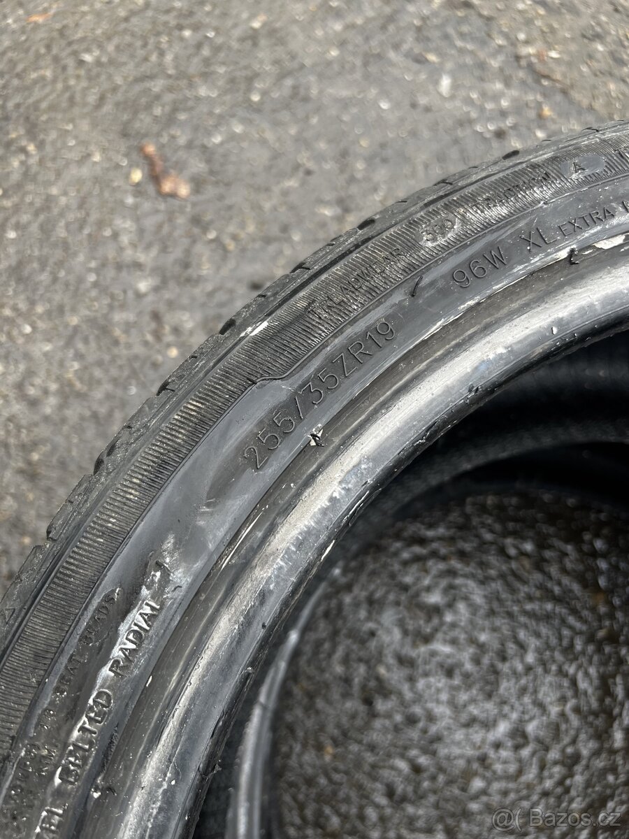 Gumy pneu 255/35r19 2ks