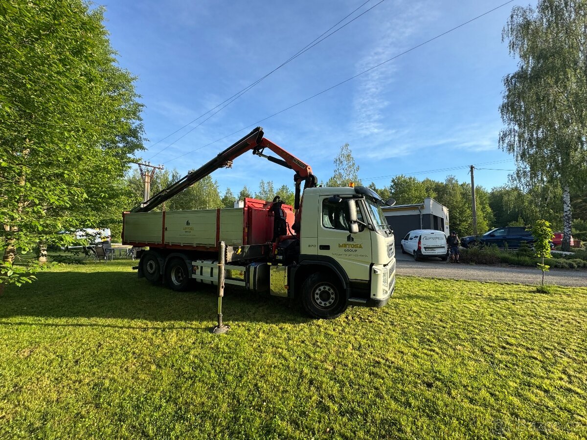 Volvo FM 62R B s hydraulickou rukou 6x2+2