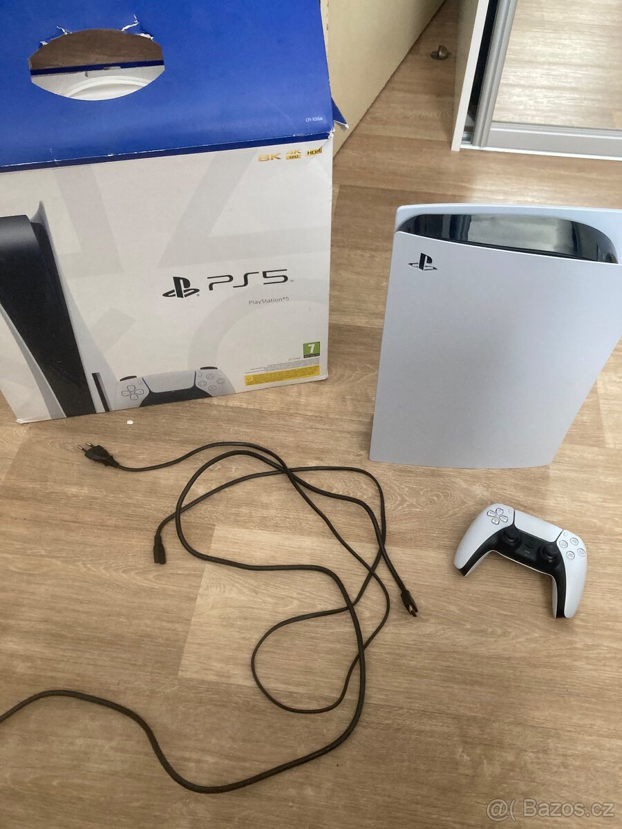 Playstation 5 slim+nejnovější vydání her od EA