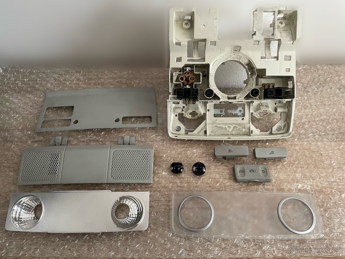 Prodám stropní lampičku na díly VW Passat B7,apd.