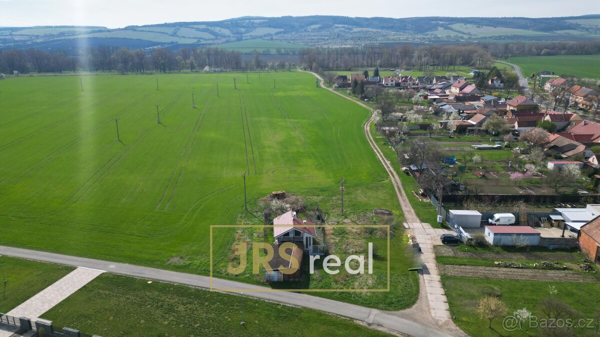 Prodej stavebního pozemku, 4 390 m2 - Hroznová Lhota