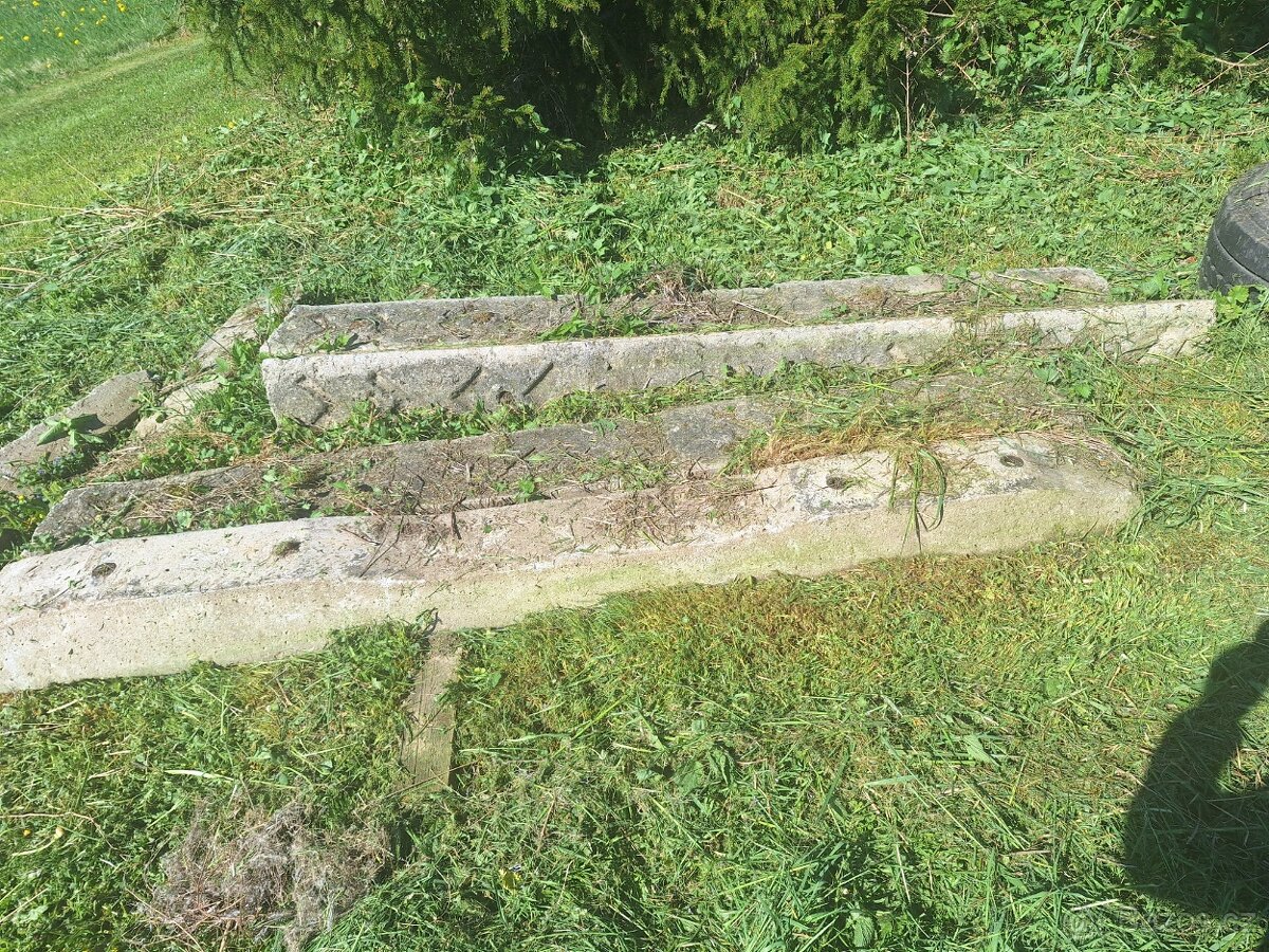 Betonove pražce