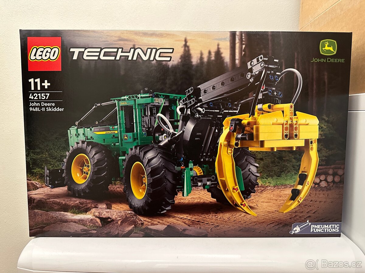 LEGO Technic 42157 Lesní traktor John Deere 948L-II
