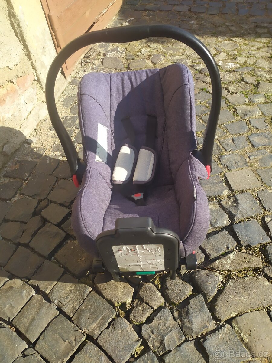 Vajíčko, autosedačka