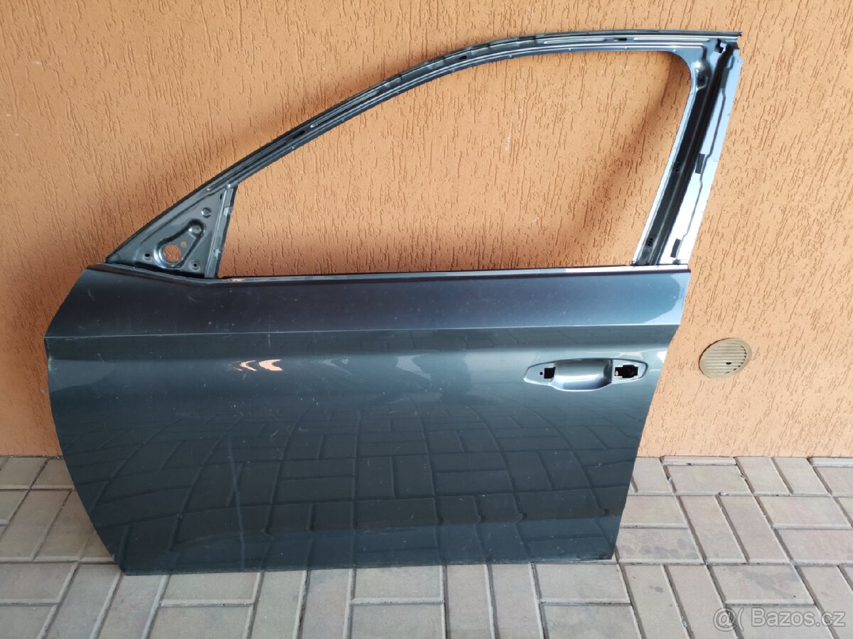 Krasne leve predni dvere Skoda Kamiq