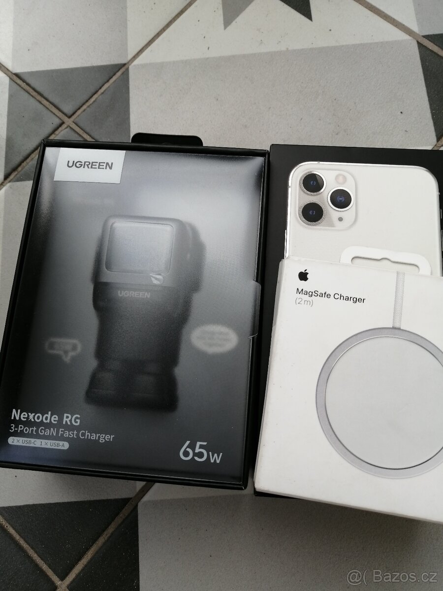 iPhone 11 pro bílý s příslušenstvím