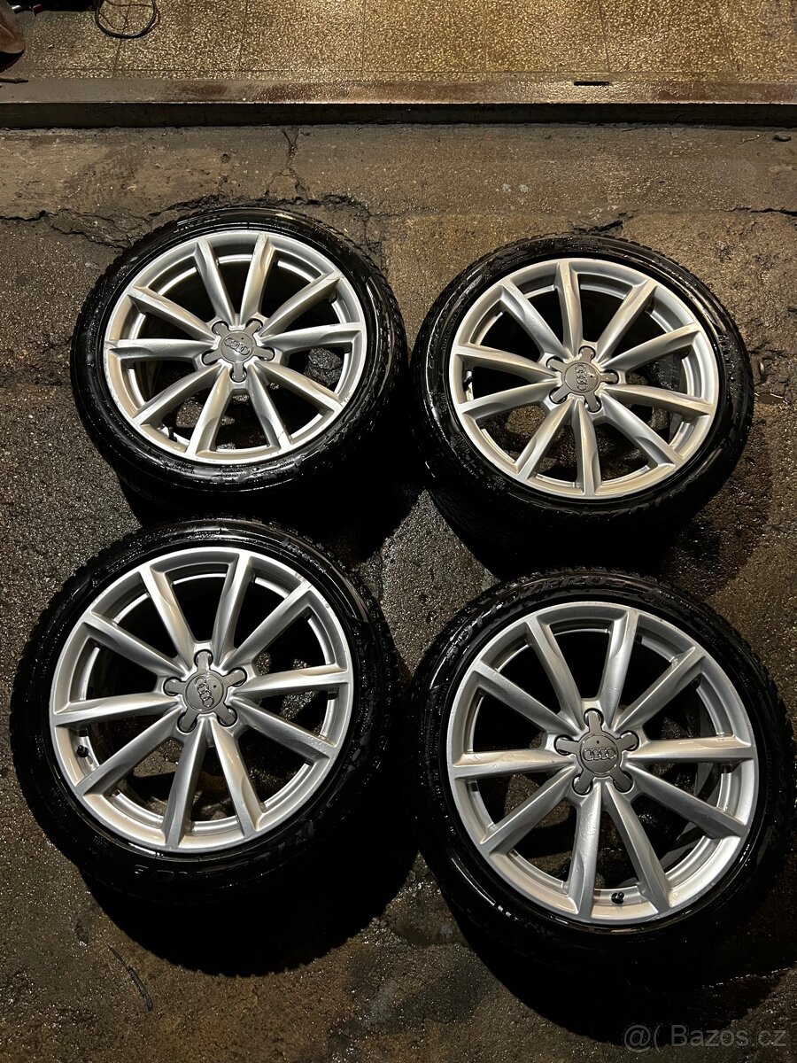 245/40/18 ZIMNÍ PIRELLi