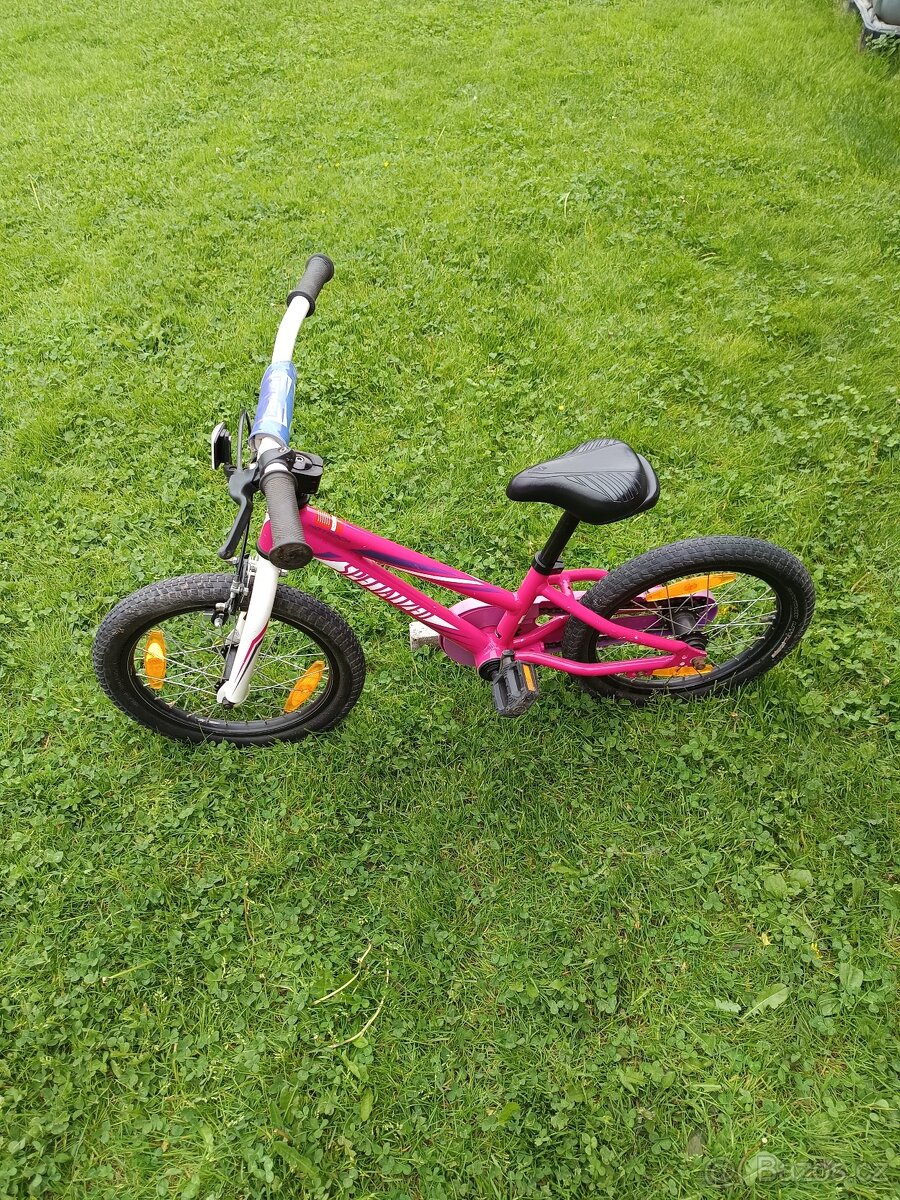 Dětské kolo SPECIALIZED, vel.16