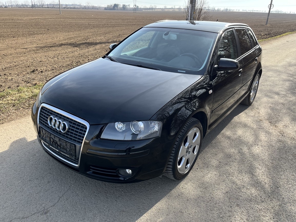 Audi A3 2.0TDI 125KW Sportback, bixenony,vyhř. sedačky, navi