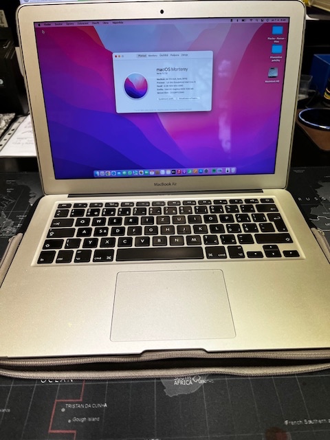 MacBook Air 13" (2015) SSD - 512 GB + nabíječka