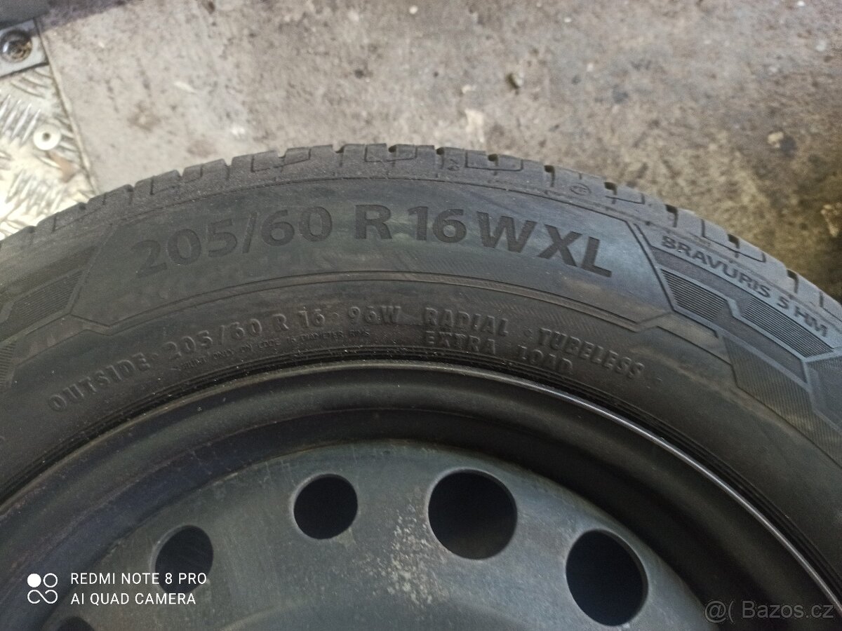 Pneu 205/60R16 Barum Bravuris 5