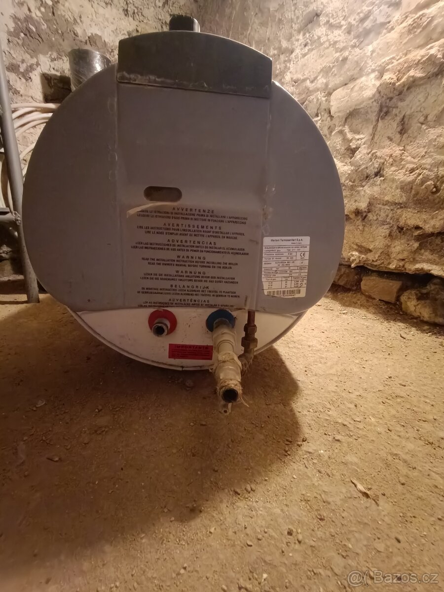Plynový ohřívač vody Ariston