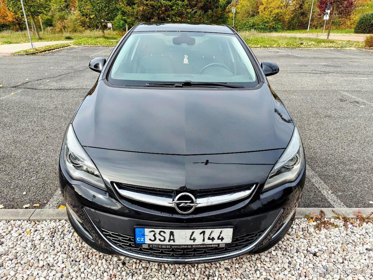 Opel Astra J 2.0 CDTI • 2014 • 121kw • 106t km • Automat