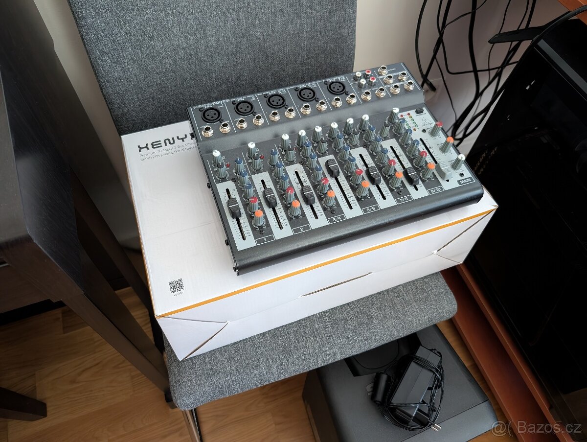 Behringer Xenyx 1002B
