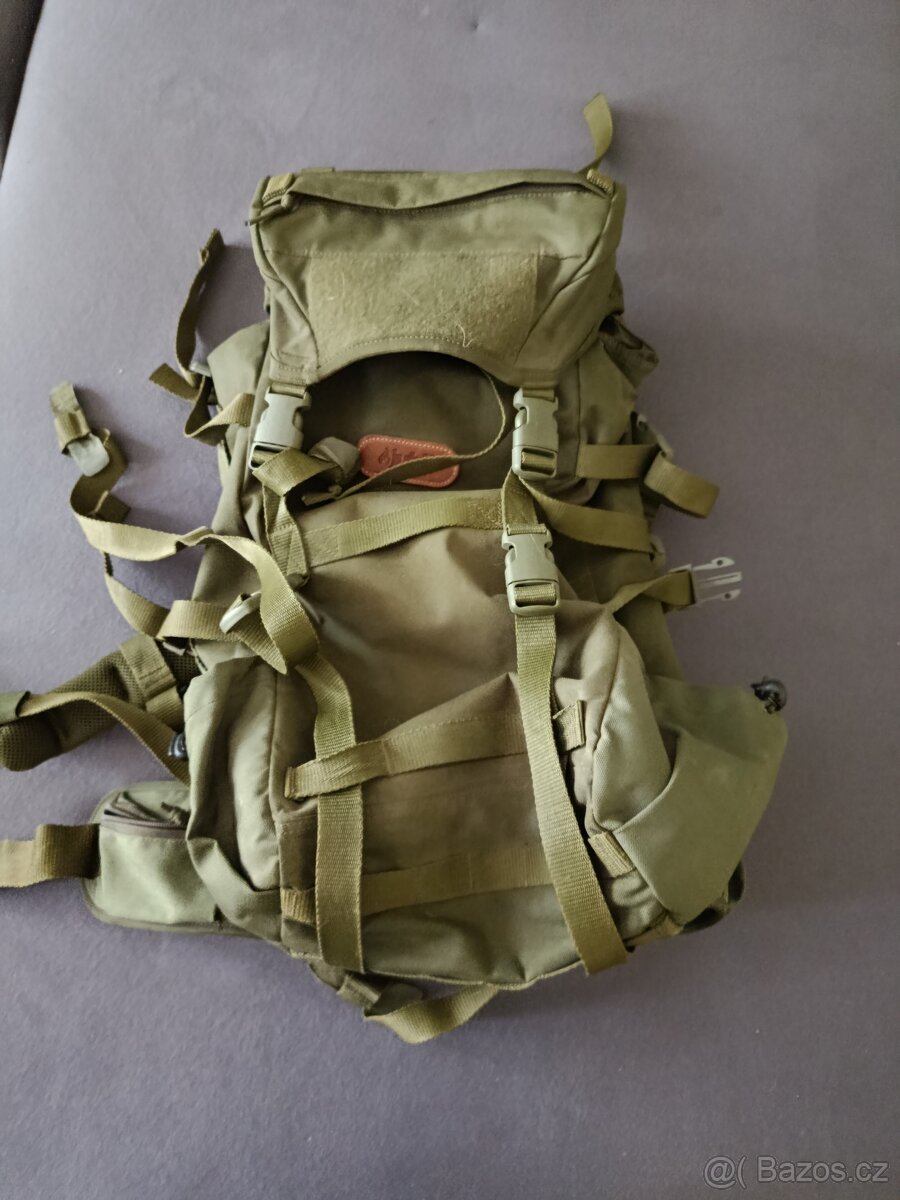 Batoh JUBÖ Bushcraft 25L ZÁLESÁK - zelený