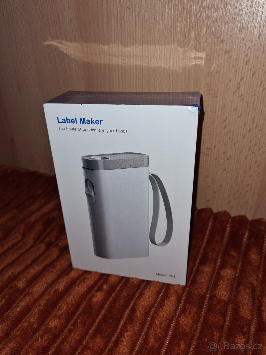 Label maker