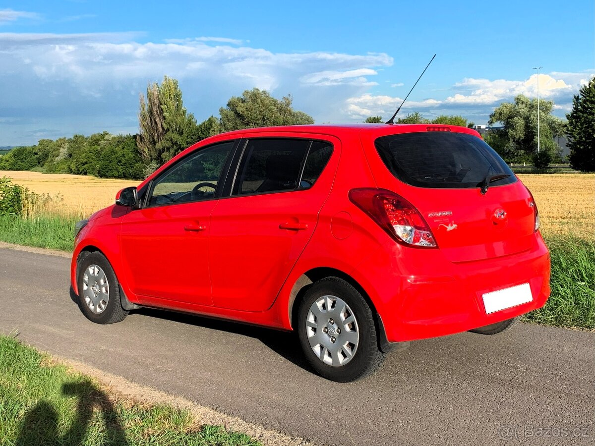 Hyundai i20 , r.v. 2013, 1.MAJITEL , 113 000 KM, původ ČR