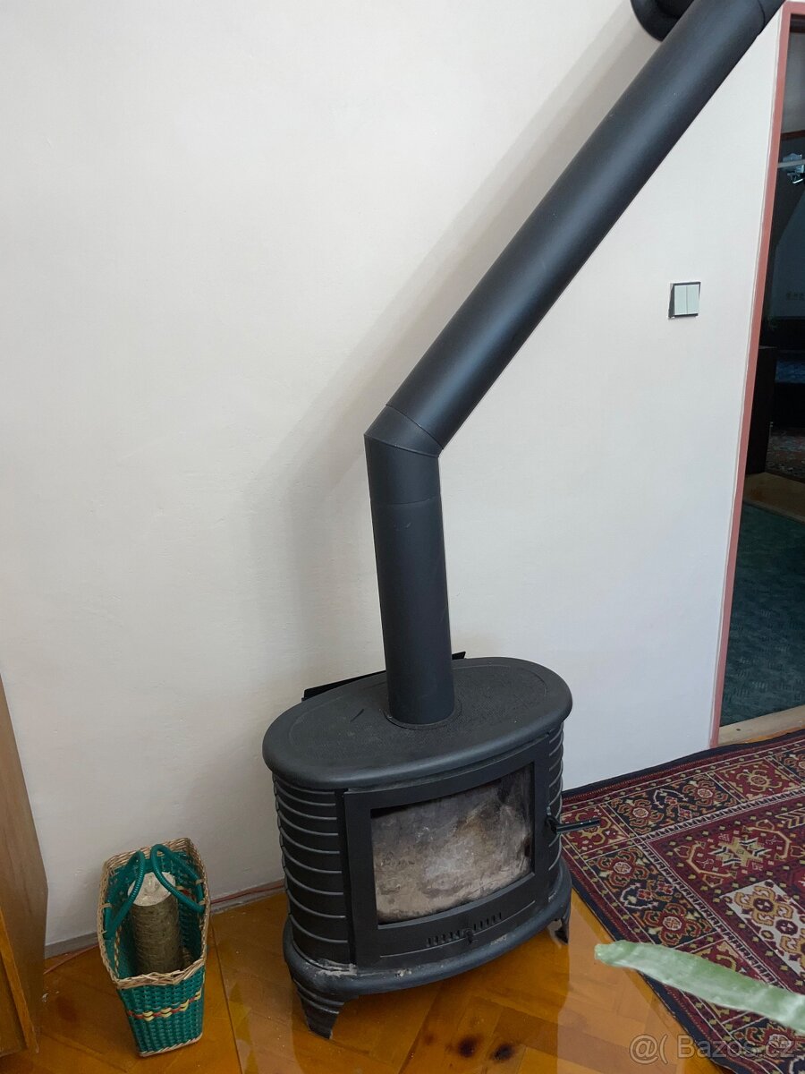 Krbová kamna litinová KOZA K8 s turbo ventilátorem