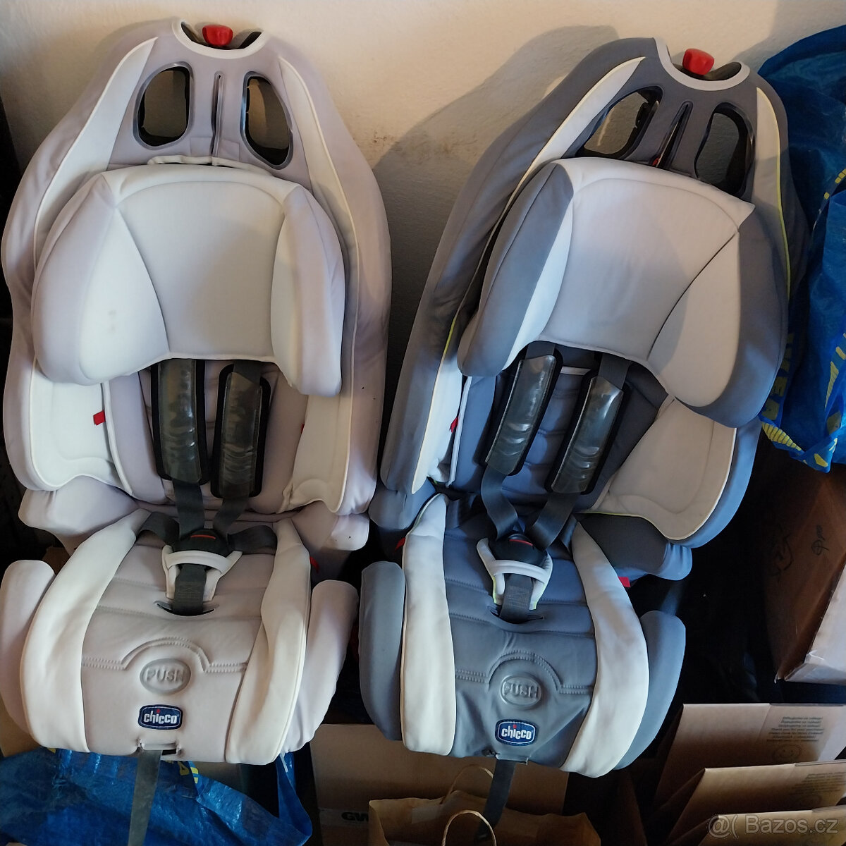 2ks dětských autosedaček 9-36kg Chicco Neptune