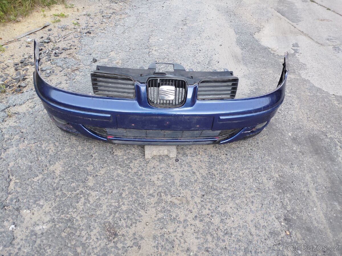 Seat Toledo 1L – přední nárazník s mlhovkami a maskou