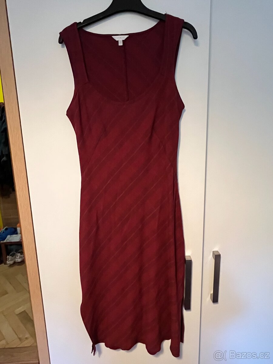 elegantní pouzdrové šaty Kookai vel. S