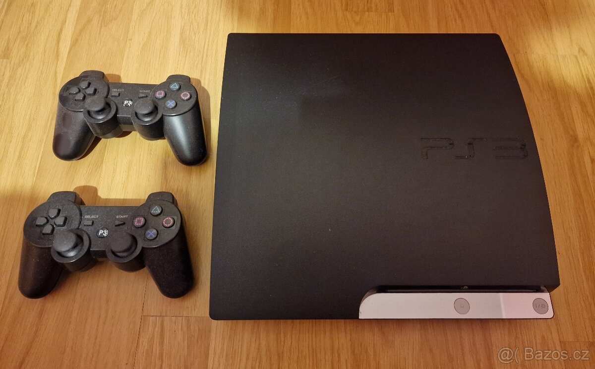 Playstation 3 + 2 ovladače + hry