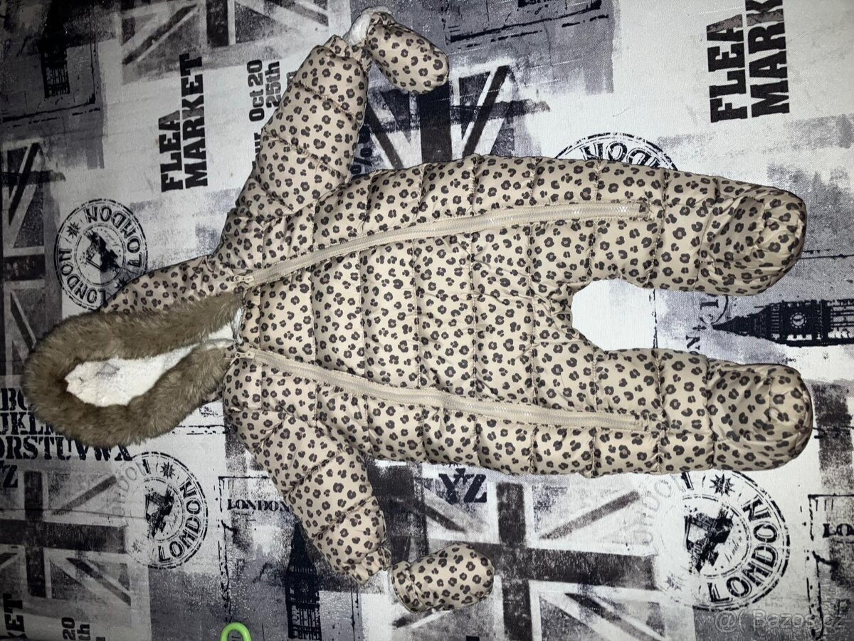 Krásná zimní kombinéza