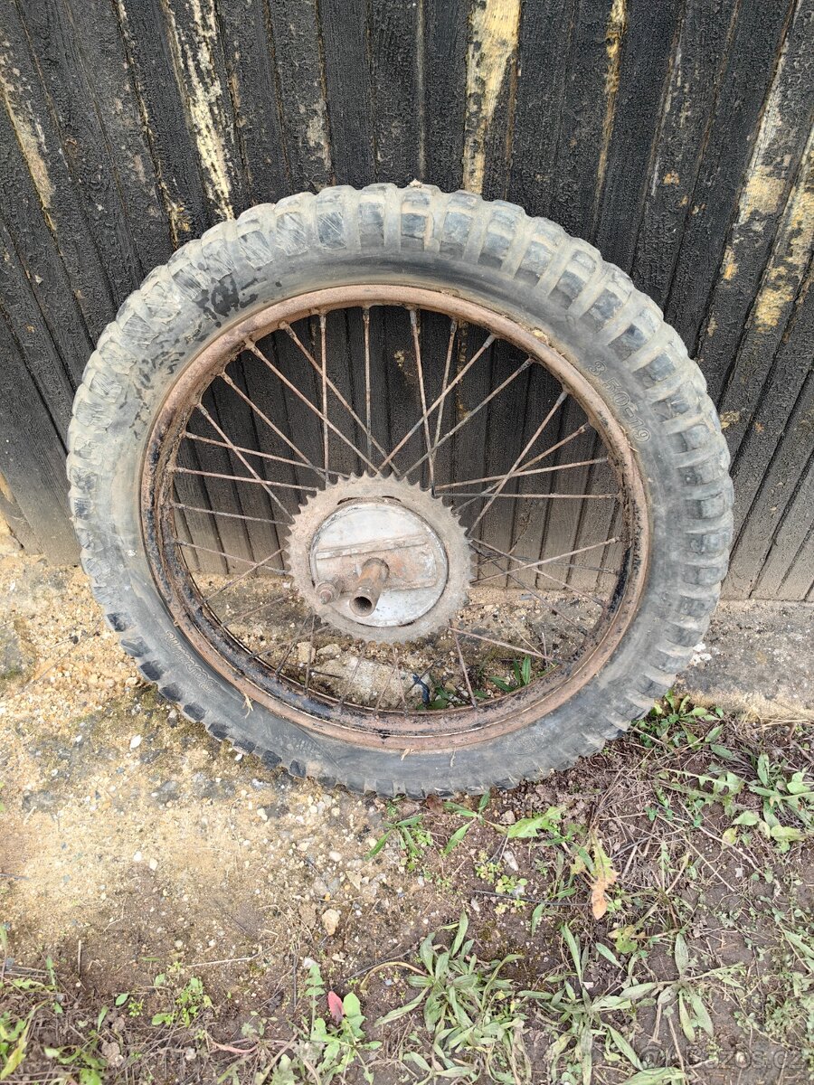 Cz 150 c zadní kolo