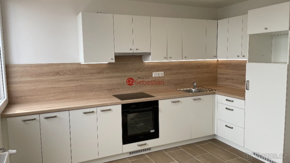 Pronájem bytu 3+kk v ulici A.Sochora v Teplicích (1902)