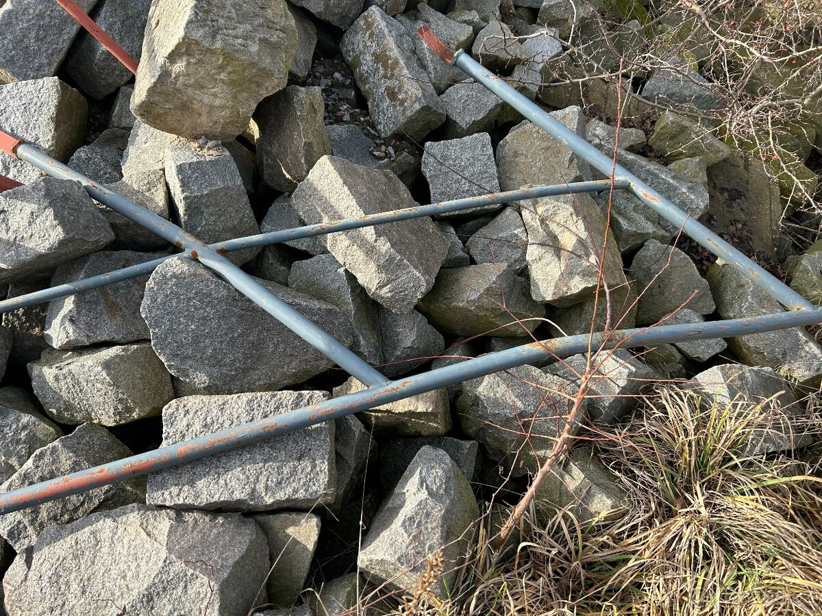 Koupim mobilní oplocení.