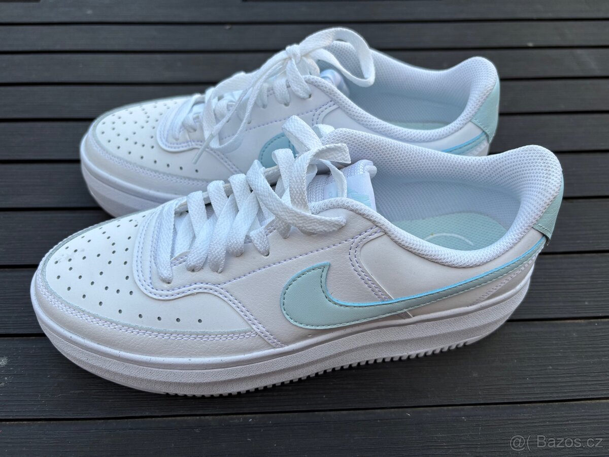 Nike Sneakersy Court Vision Alta 41.