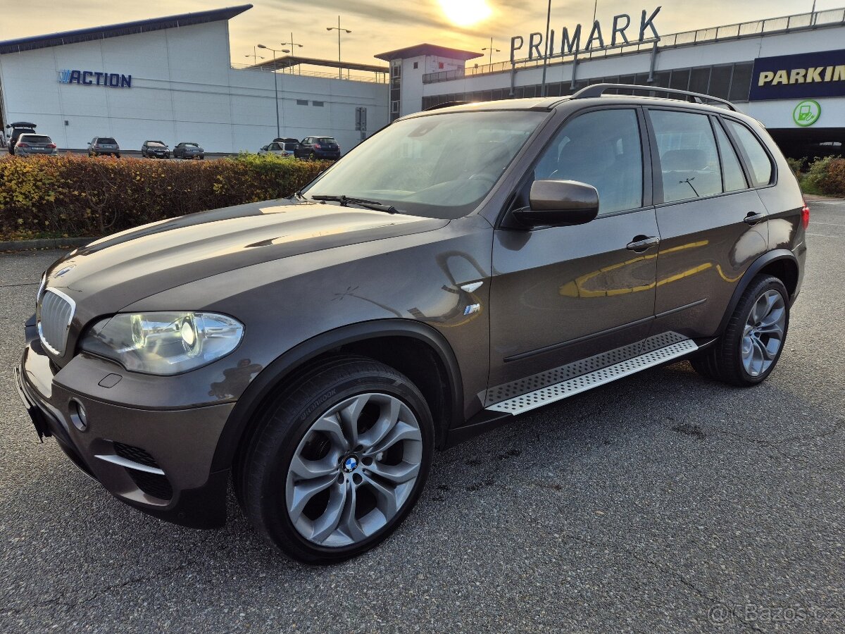 BMW X5 4.0d 225KW BI XENON x DRIVE ALU 20 PRAV SERVIS