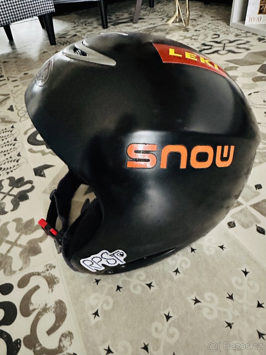 Lyžařská helma vel. 52-54