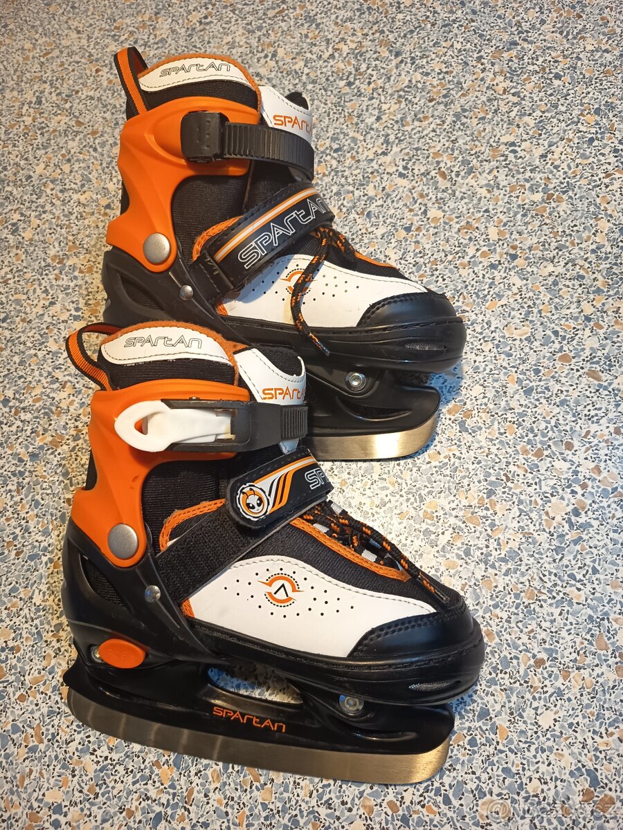 Rostoucí chlapecké brusle Sparťan vel. 30 - 33