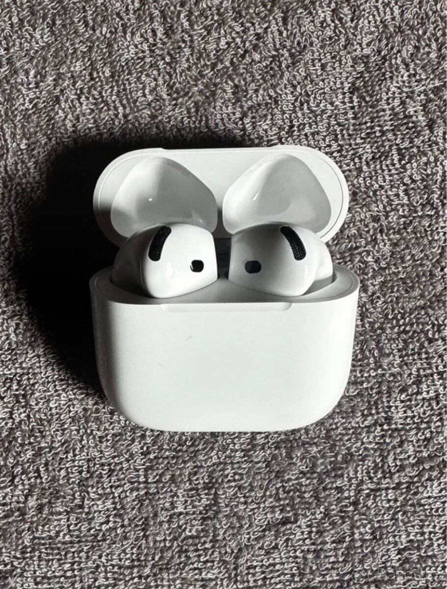 AirPods 4 ANC