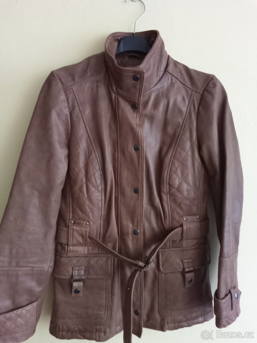 Bunda z pravé kůže, velikost M