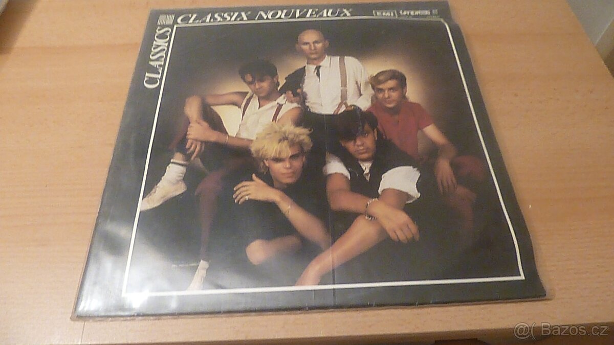 LP Classix Nouveaux