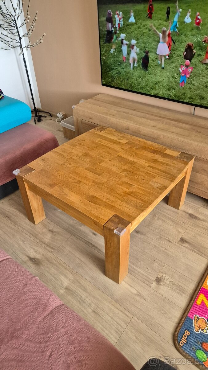 Konferenční stůl masiv