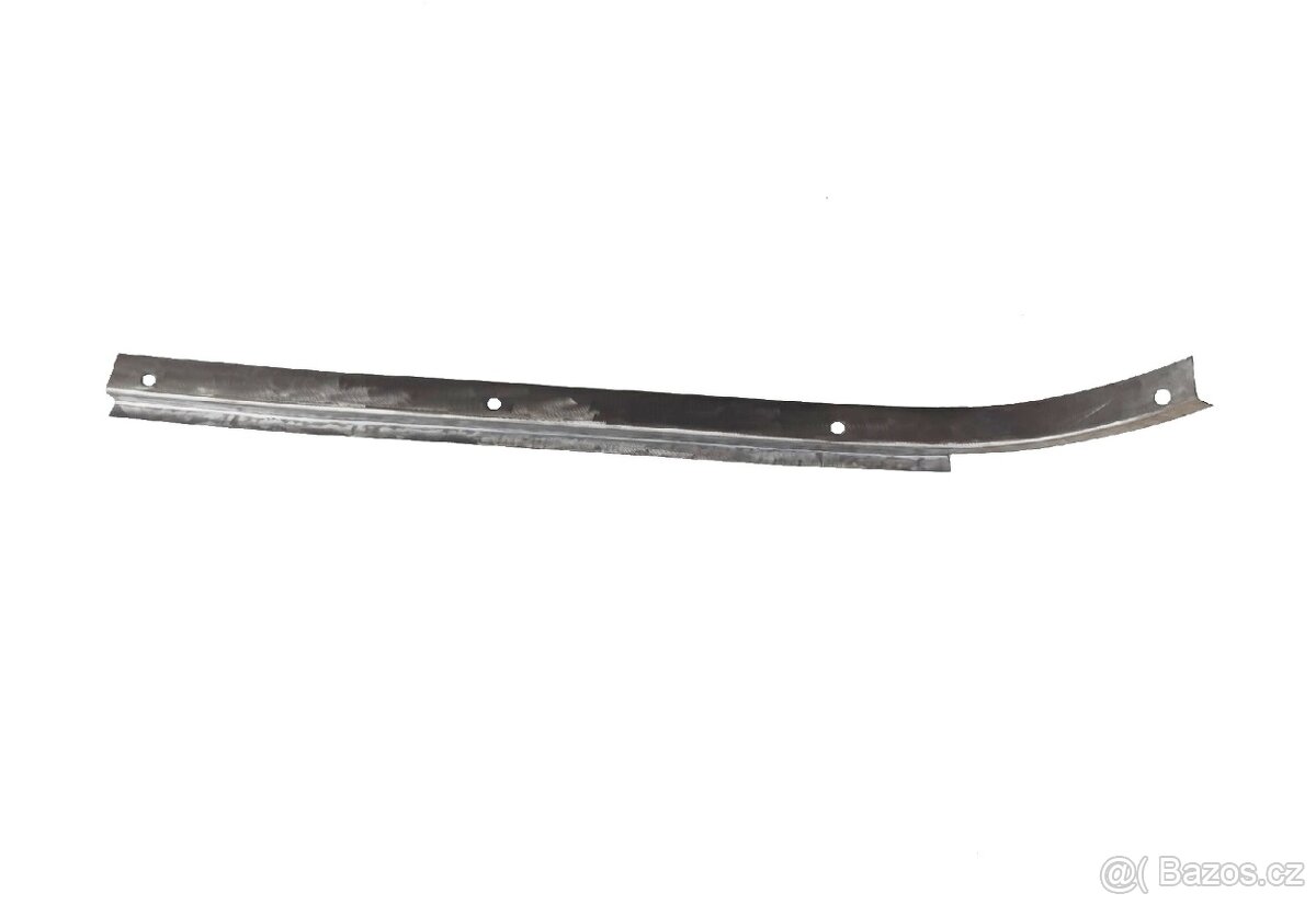 Vrchní část předního podběhu Škoda 1000 MB
