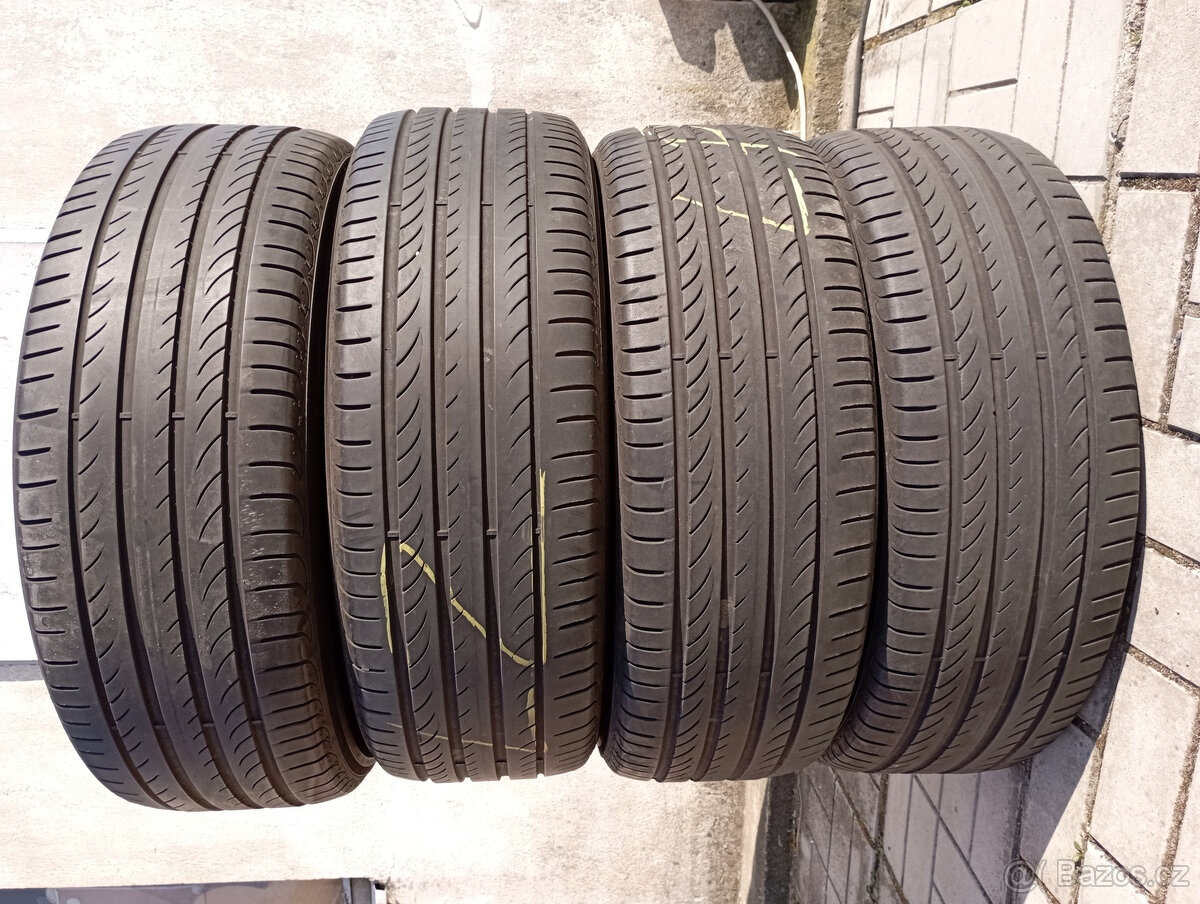 235/65/17 Pirelli letní pneu 4ks