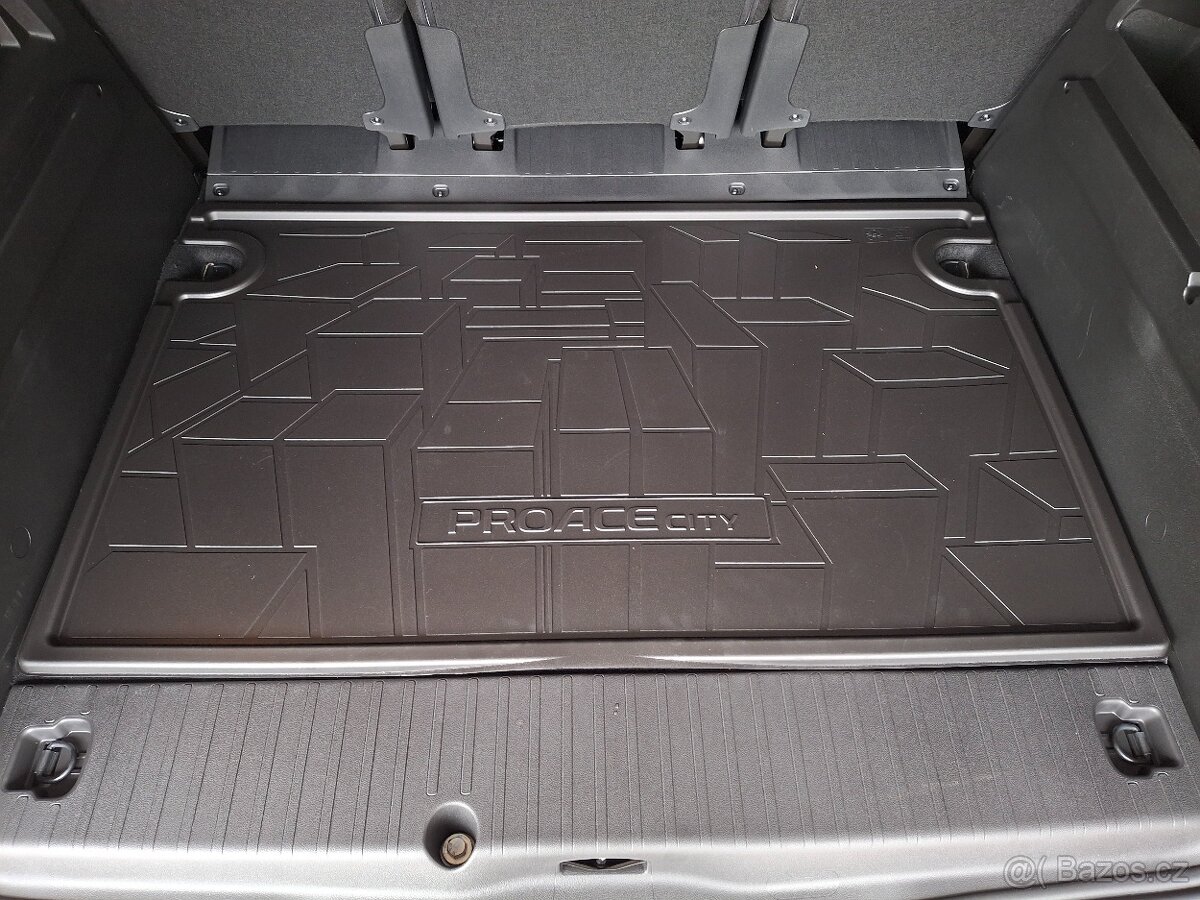 Plastová vana do kufru Toyota Proace City Verso L1