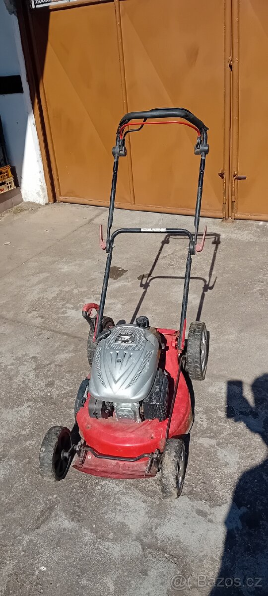 Nekompletní sekačka hecht 548 SW vhodná na ND