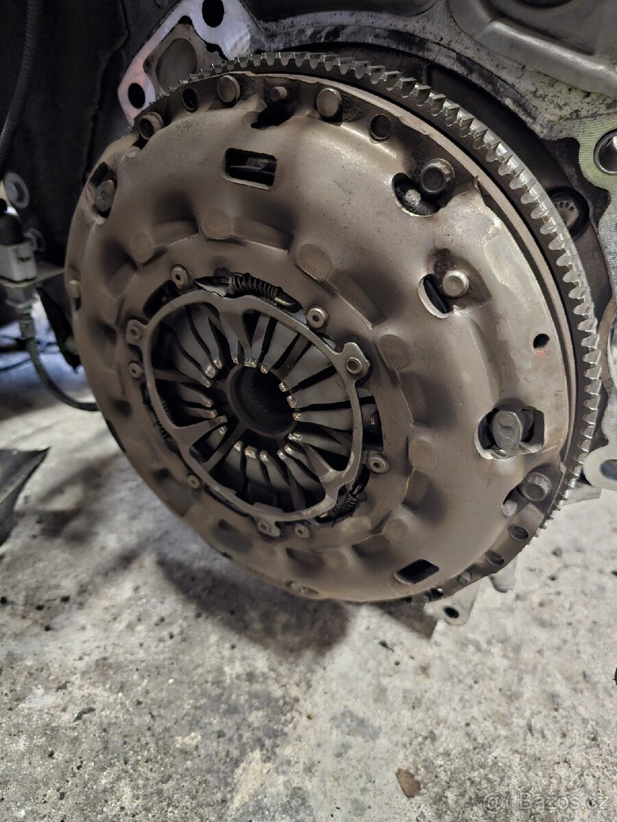 Spojka VW T5 2.5 TDI