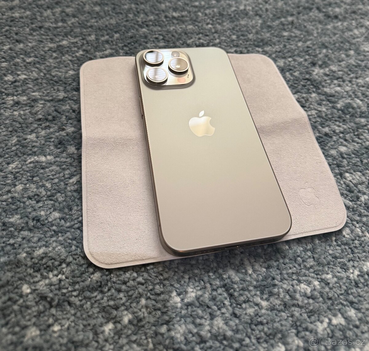 iPhone 15 Pro Max 256GB TOP STAV, ZÁRUKA