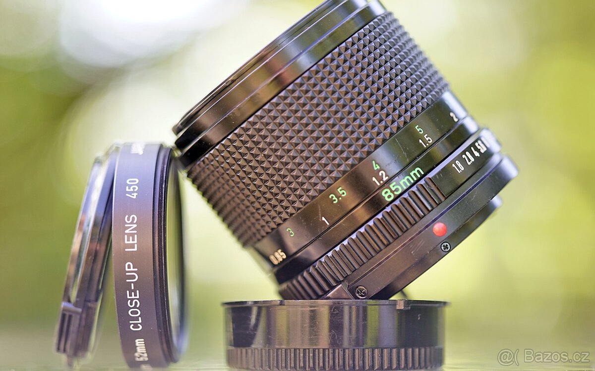 Portrétní Canon 85mm f/1.8 FDnew Lens (1979+), Closeup Lens