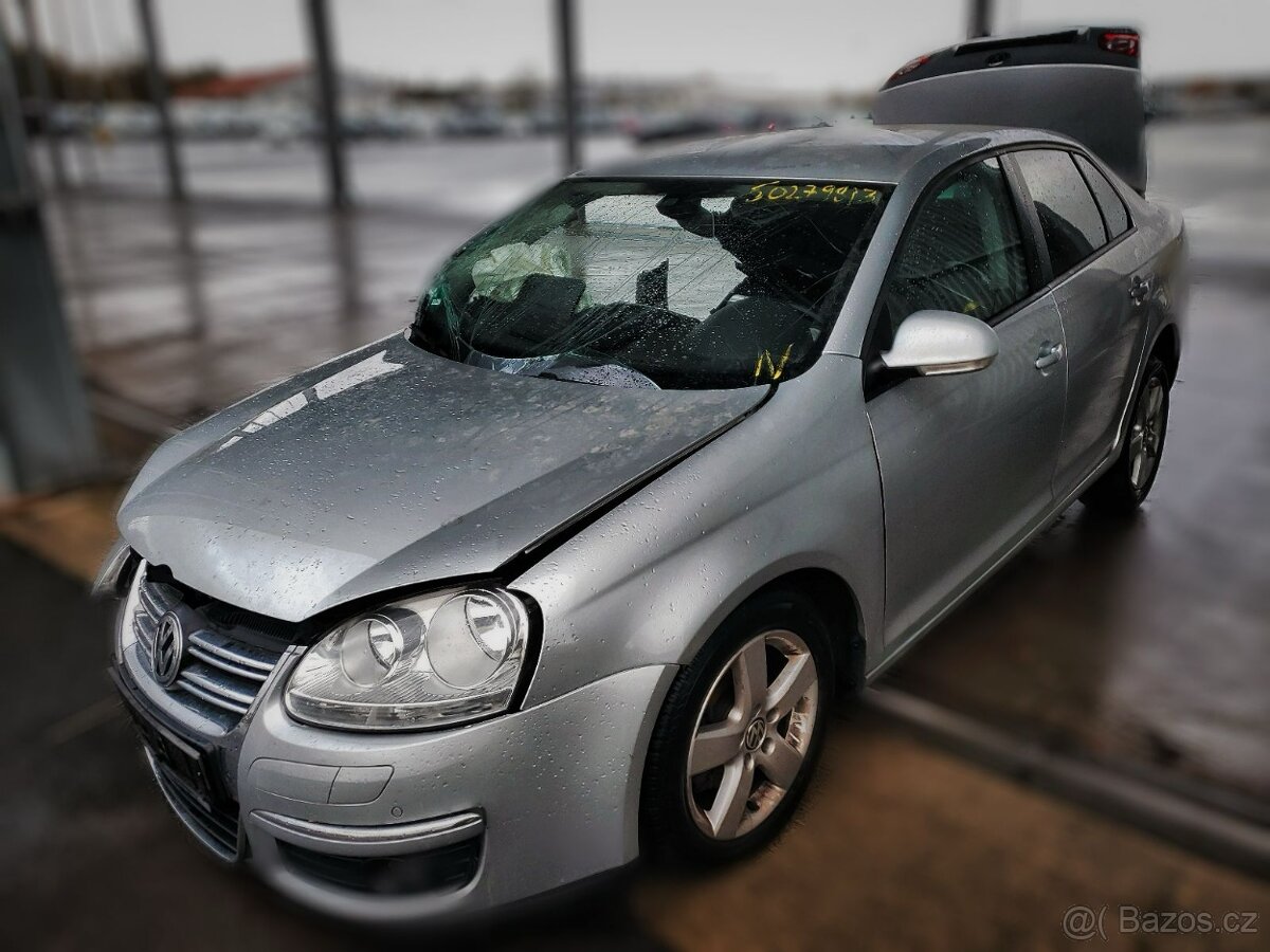 VW Jetta 5 1.4TSI 90KW CAXA LKM LA7W r.v. 2010
