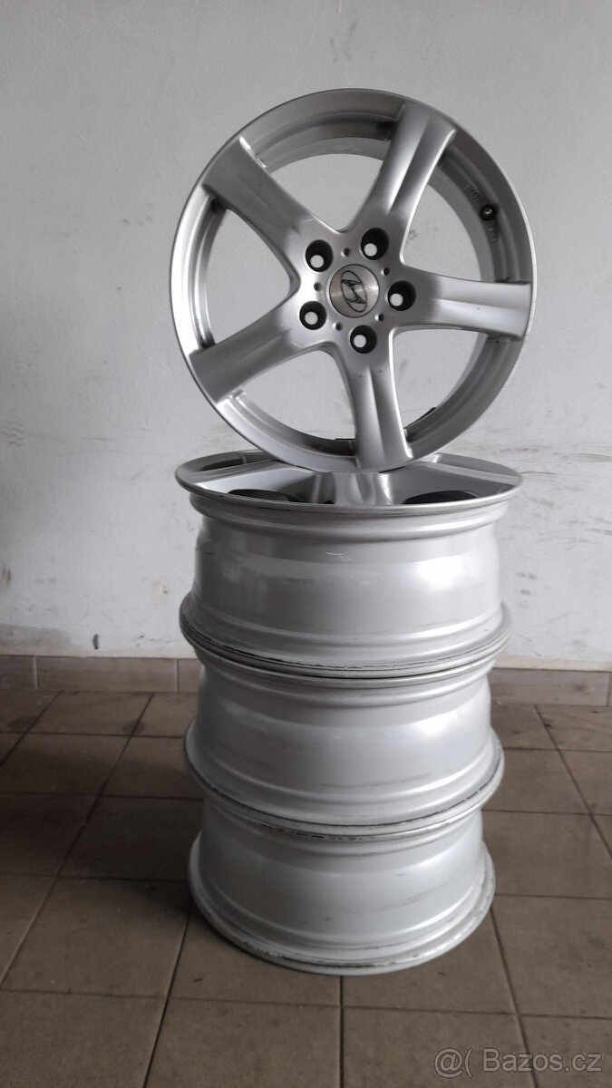 ALU Disky HYUNDAI 5x114,3 6,5Jx16 ET 50