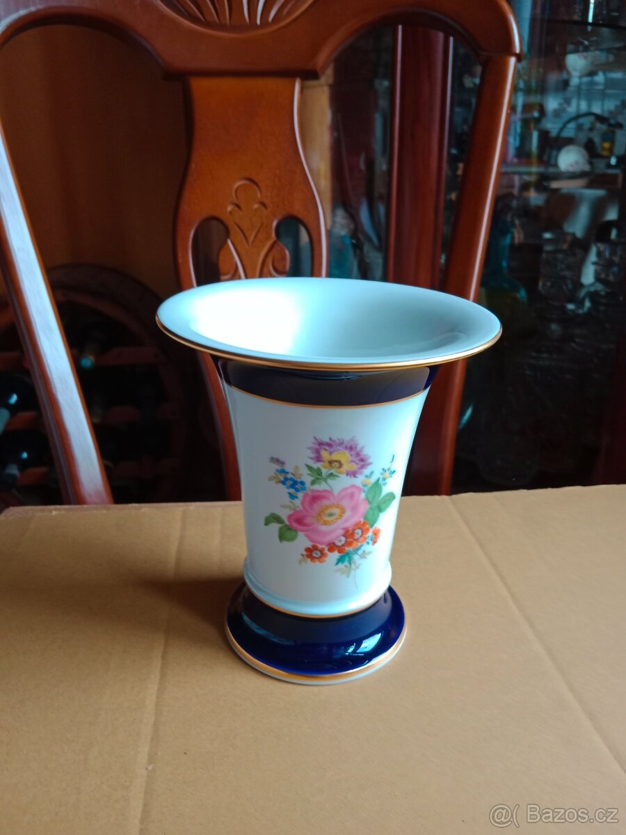 Krásná stará porcelánová váza - Míšeň