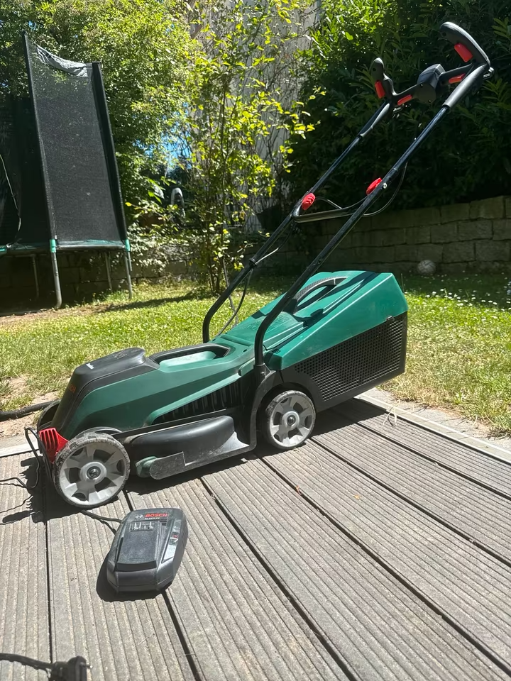 Bosch CityMower 18V-32-300